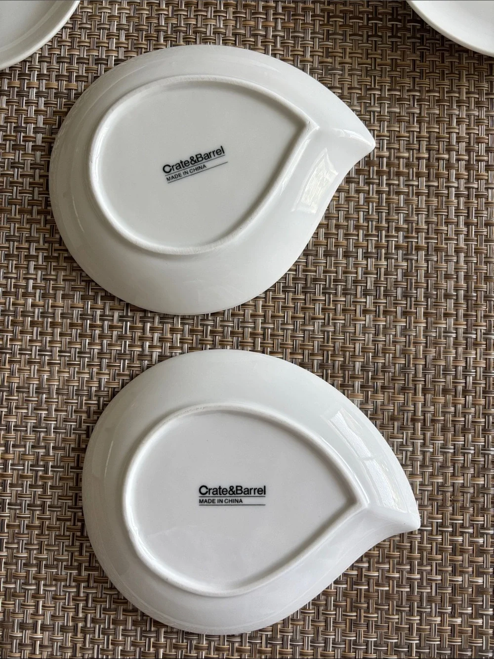 Crate and Barrel Water Tear Drop White Appetizer Dessert Plates Set of 6
